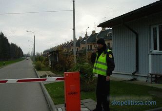 Compre una casa en un asentamiento rural o constrúyase en un terreno separado