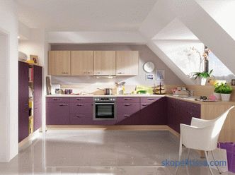 Cocinas de diseño interior de casas de campo: cómo utilizar mejor el espacio disponible