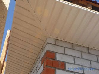 Revestimiento de techos - una variante de una cubierta barata y hermosa