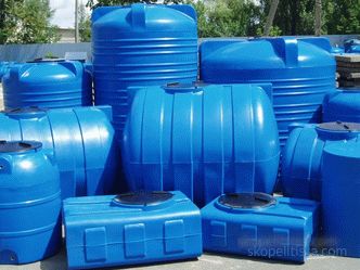 Tanques de plástico para sistemas de alcantarillado, fosas sépticas para casas de verano y casas de campo, selección e instalación
